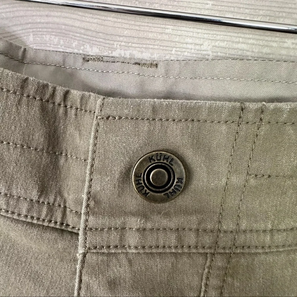 Kuhl Men’s Vintage Patina Dyed Shorts Army Green Size 38